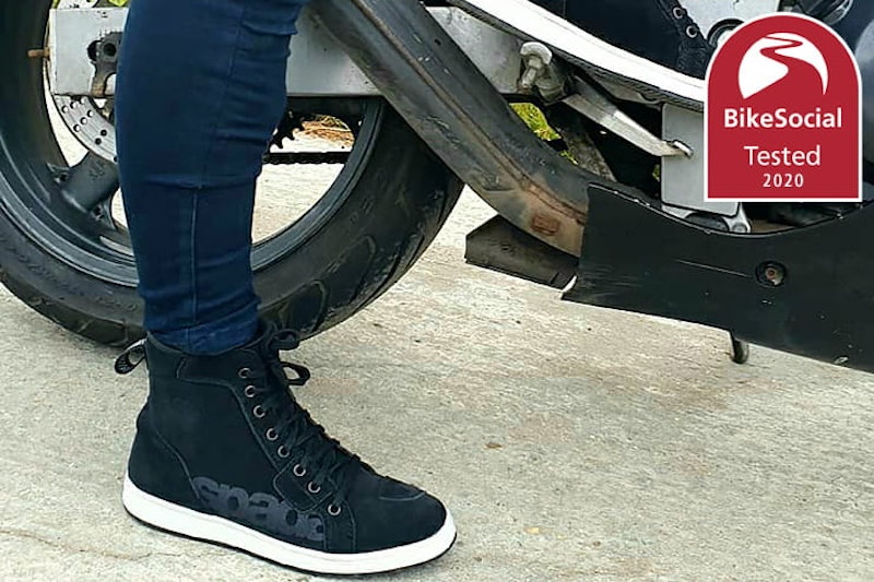The Spada Strider boots are casual-styled with CE protection. But just how good are these budget waterproof motorcycle trainers? Full and honest review