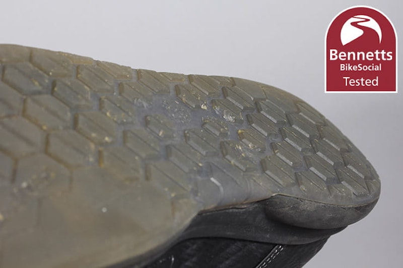 Momo Firegun-3 motorcycle boots review_08