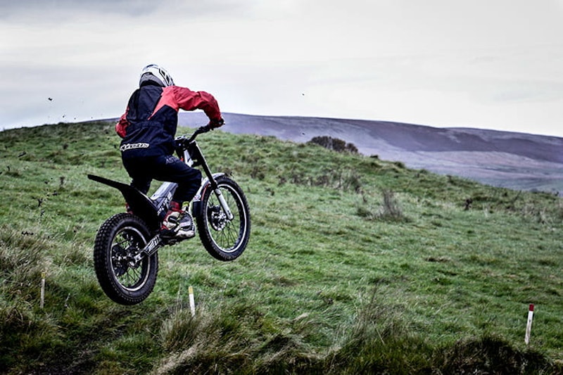 Electric Motion Epure Race (2020) - the first true alternative to a petrol trials bike
