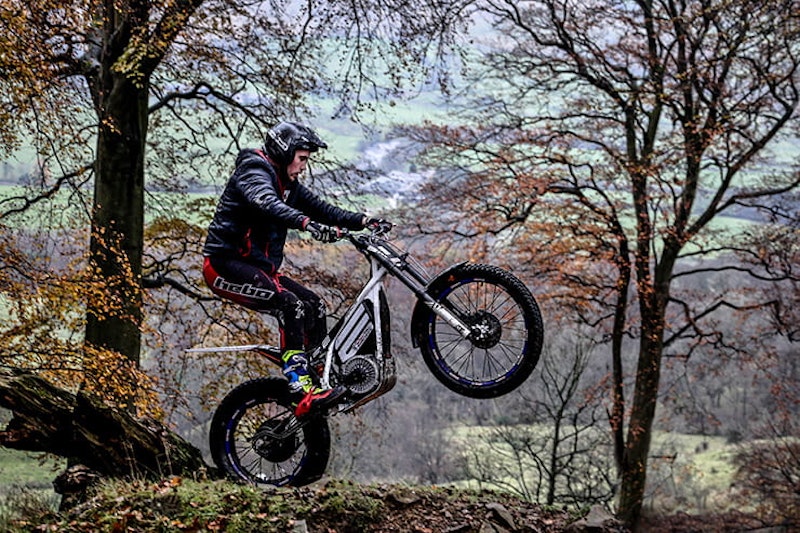 Electric Motion Epure Race (2020) - the first true alternative to a petrol trials bike