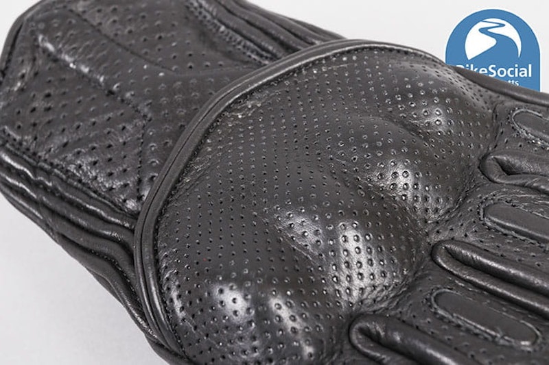 Goldtop Predator motorcycle gloves review_05