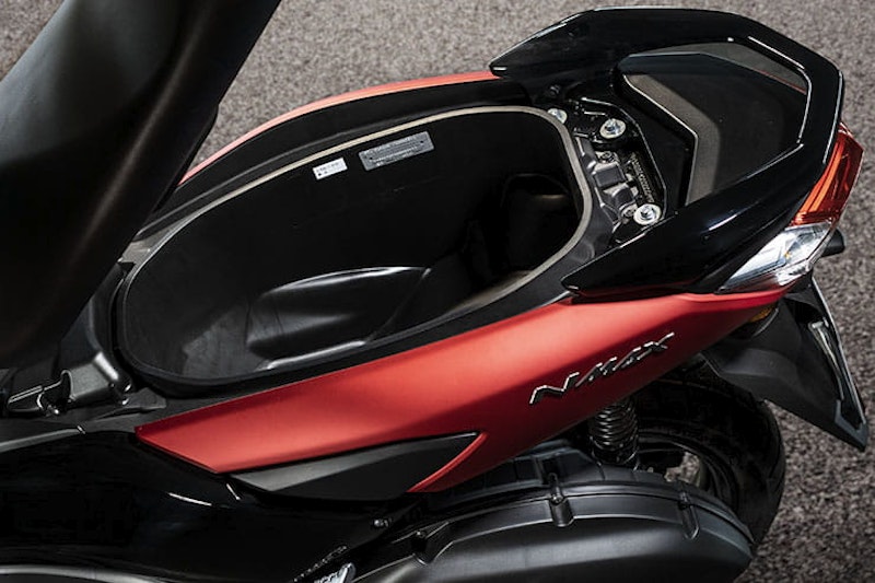 2021 Yamaha NMAX 125 Review Price Spec (10)