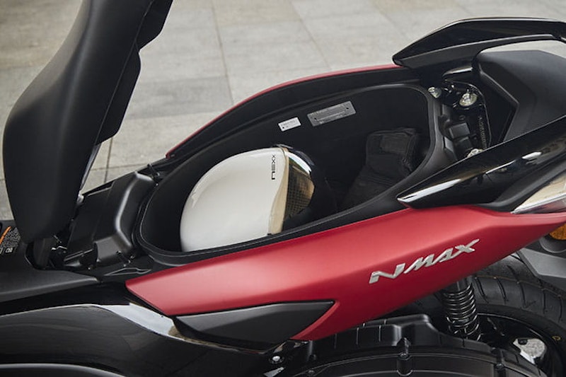 2021 Yamaha NMAX 125 Review Price Spec (37)