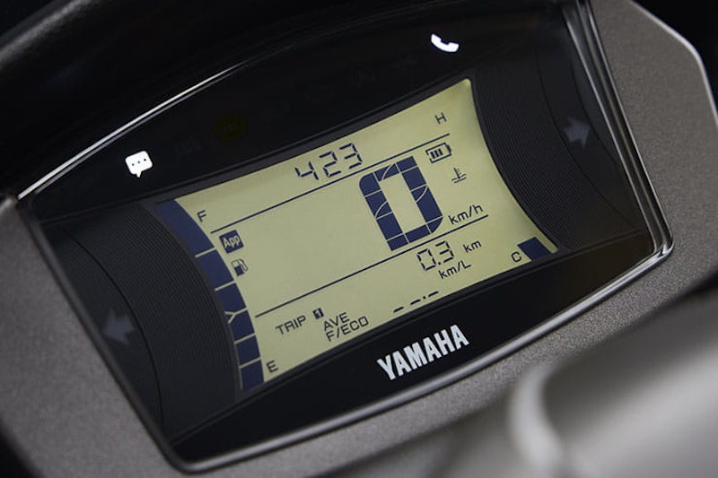 2021 Yamaha NMAX 125 Review Price Spec (42)