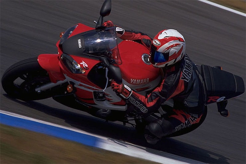 1999 Yamaha YZF-R6 Review Used Price Spec_08