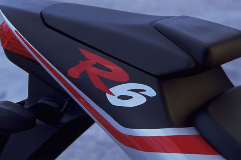 1999 Yamaha YZF-R6 Review Used Price Spec_16
