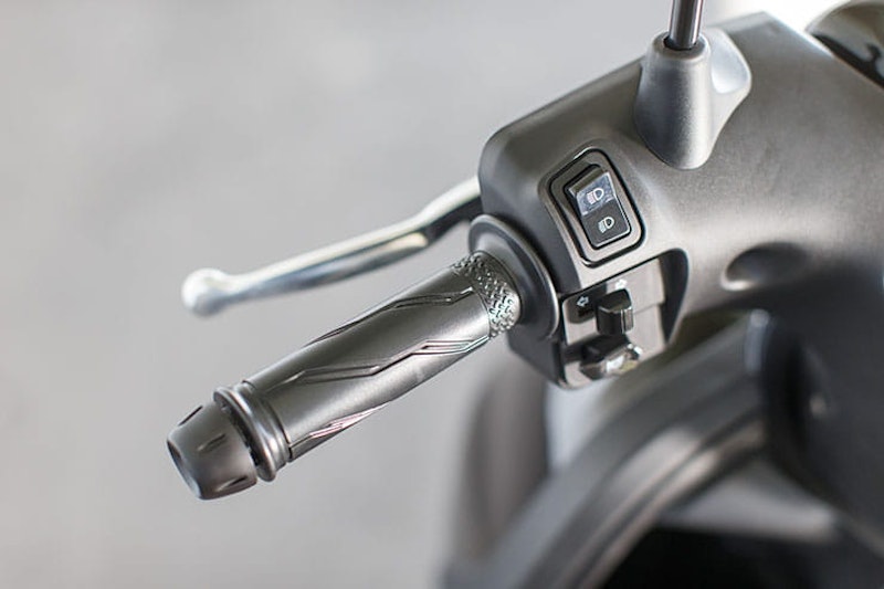 Yamaha NEOs 2022 Review Price Spec016