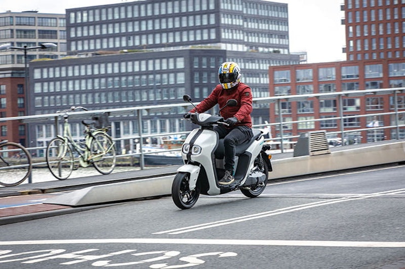 Yamaha NEOs 2022 Review Price Spec066