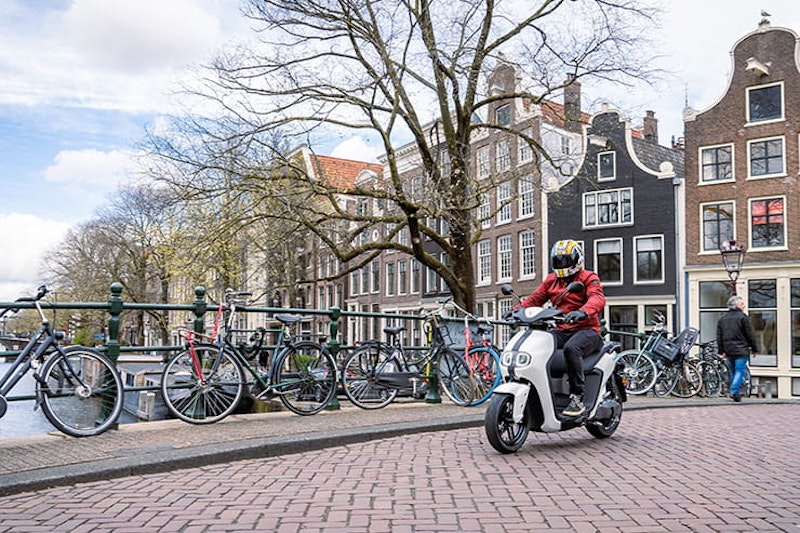 Yamaha NEOs 2022 Review Price Spec074