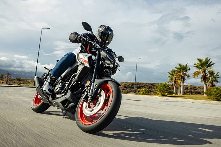 Yamaha MT 03 2020 REVIEW