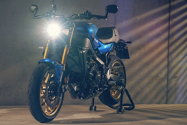2022 Yamaha XSR900 Review Price Spec_13