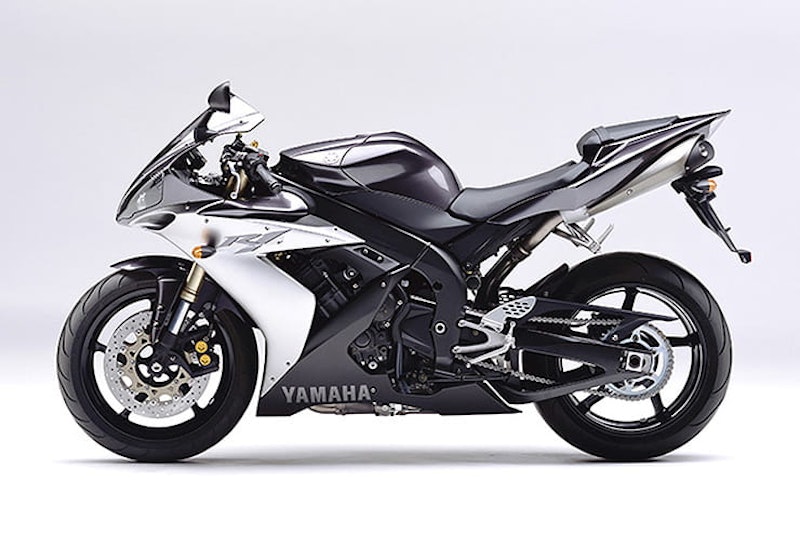 Yamaha YZF-R1 Review (2004 to 2006) + Full Buying Guide