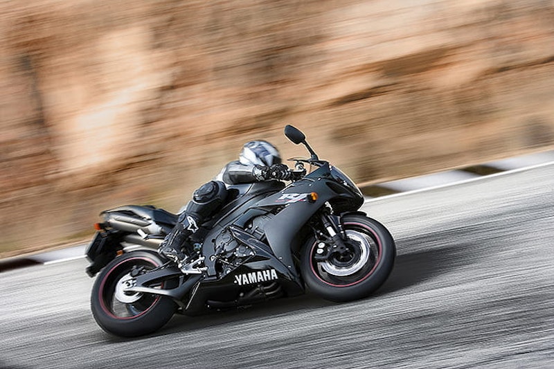 Yamaha YZF-R1 2004 Review Used Price Spec_08