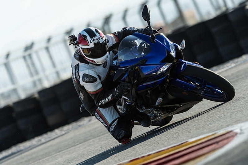 Yamaha YZF-R125 Review Top Speed