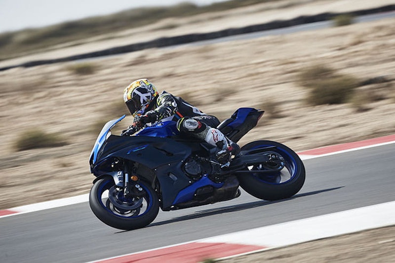 Yamaha YZF700 R7 2022 Review Price Spec_010