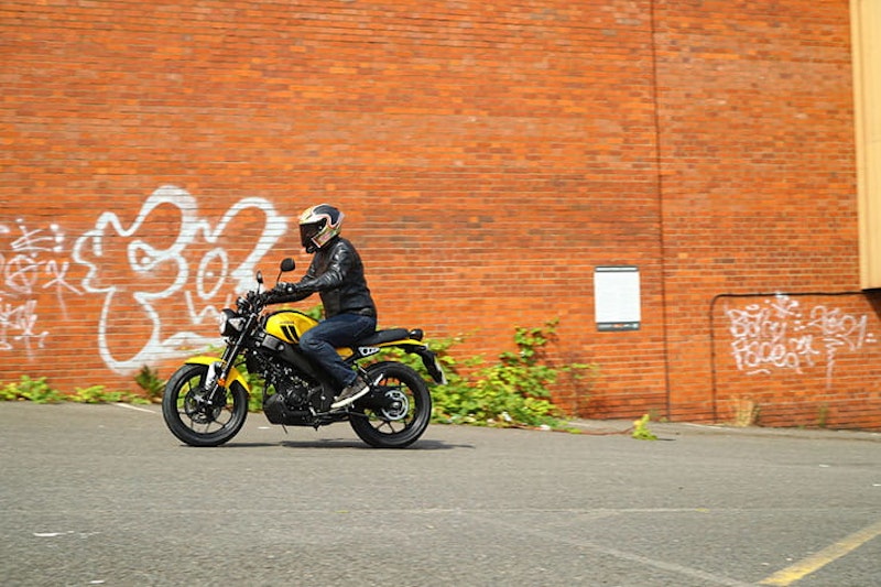 2021 Yamaha XSR125 Review Price Spec_57