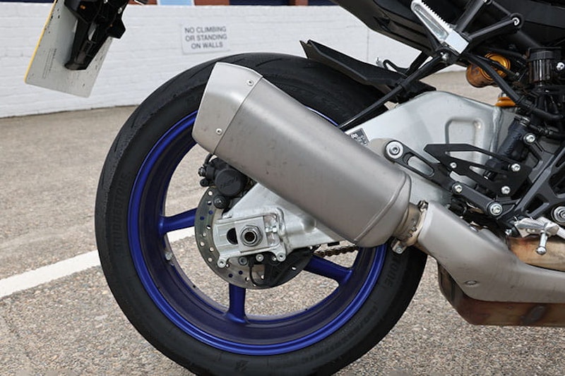 2022 Yamaha MT-10 SP Review Price Spec_42