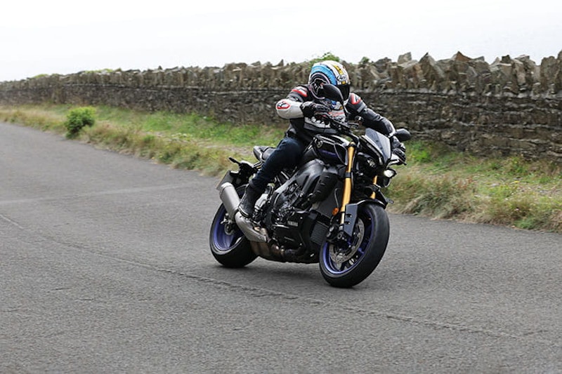 2022 Yamaha MT-10 SP Review Price Spec_79