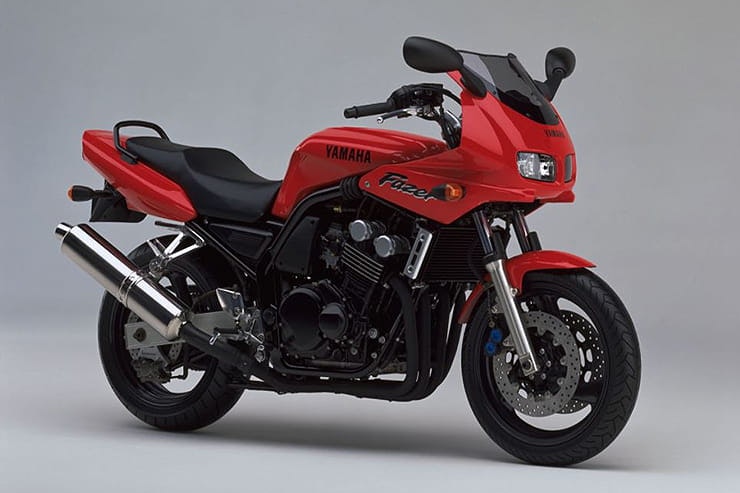 Yamaha FZS600 1998 - 2003 Review Used Guide (7)