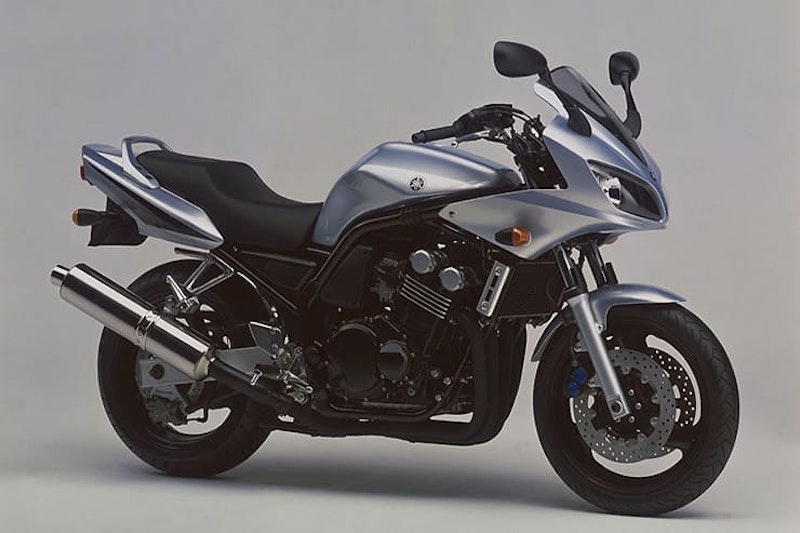 Yamaha FZS600 1998 - 2003 Review Used Guide (12)