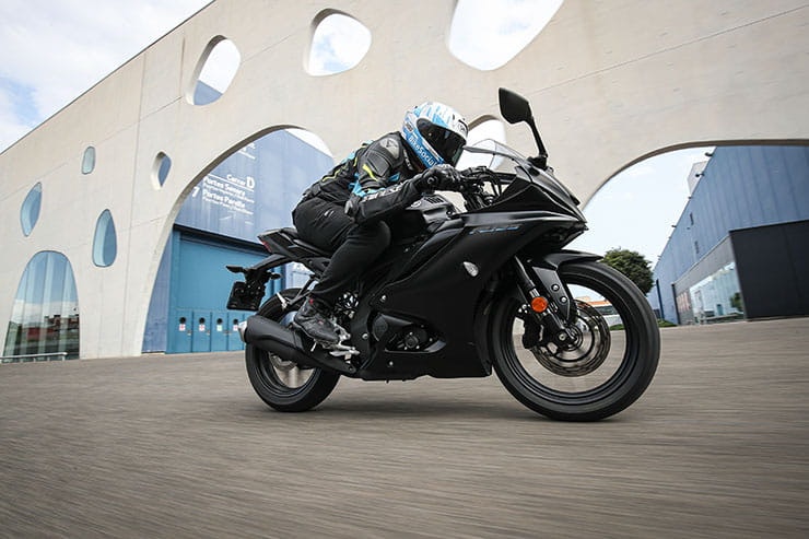 2023 Yamaha R125 Review Details Spec Price_23