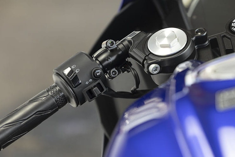 2023 Yamaha R125 Review Details Spec Price_11
