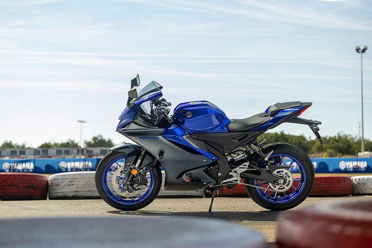 Yamaha YZF-R125 (2023) - Review | BikeSocial