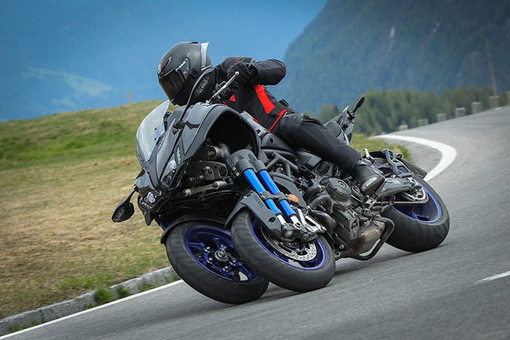 Yamaha NIKEN BikeSocial Review