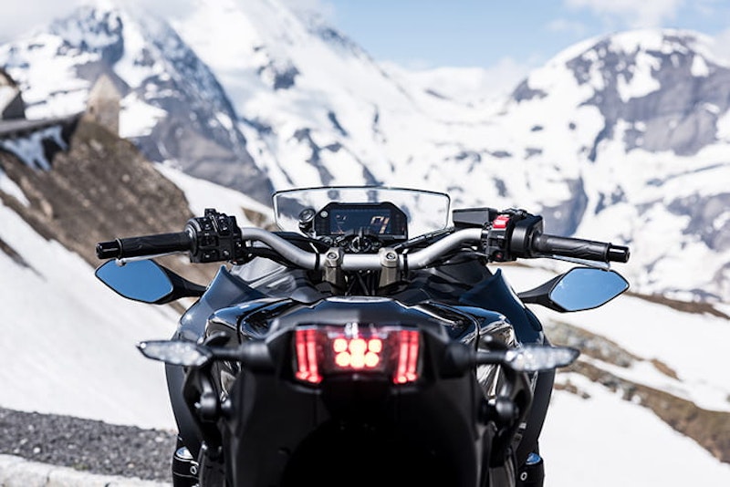 Yamaha NIKEN BikeSocial Review
