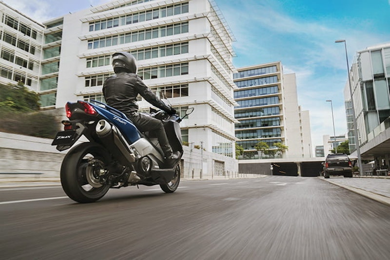 Yamaha TMAX DX BikeSocial Review