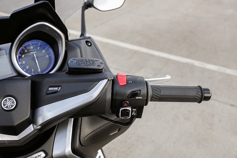 Yamaha TMAX DX BikeSocial Review