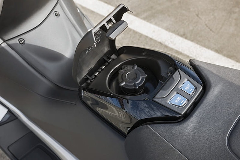 Yamaha TMAX DX BikeSocial Review