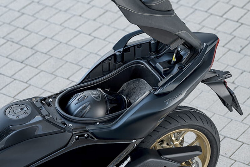 Yamaha TMAX review 2022 Tech Max_28