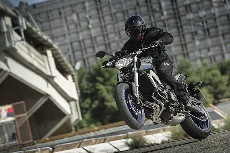 Yamaha MT-09 2013 2017 Review Used Price Spec_07