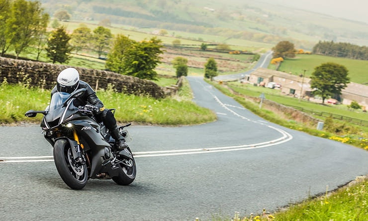Yamaha R6 TEST-02
