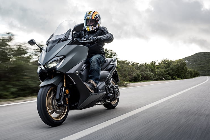 Yamaha TMAX (2020) - We ride Yamaha