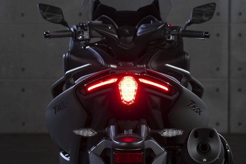 Yamaha TMAX (2020) - We ride Yamaha