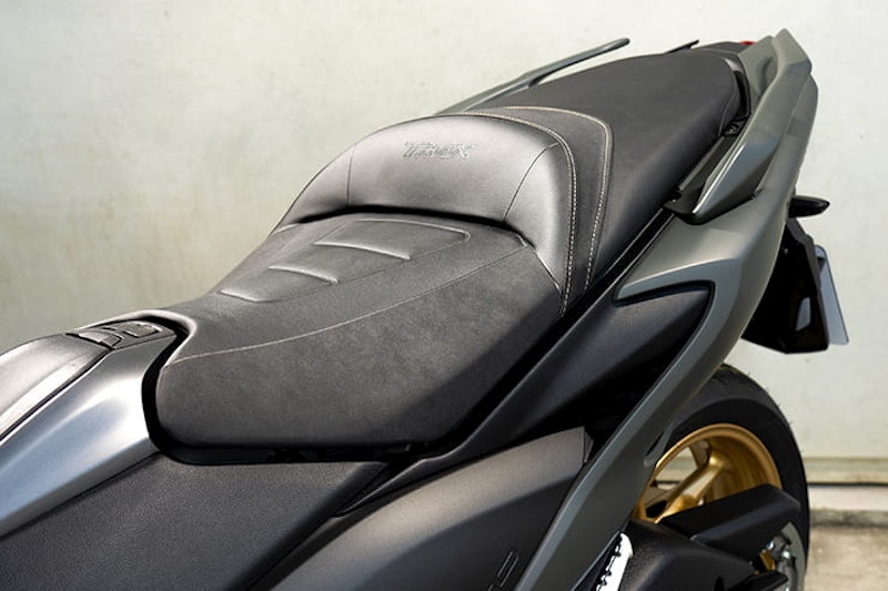 Yamaha TMAX (2020) - We ride Yamaha