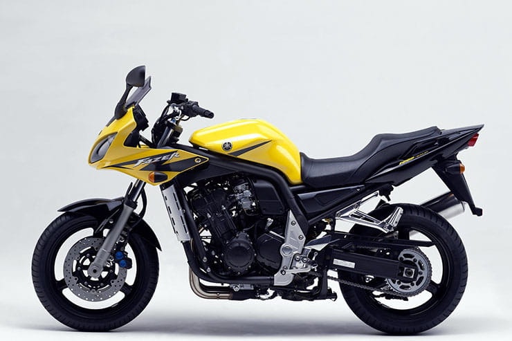 2001 Yamaha FZS1000 Fazer Review Details Used Price Spec_04