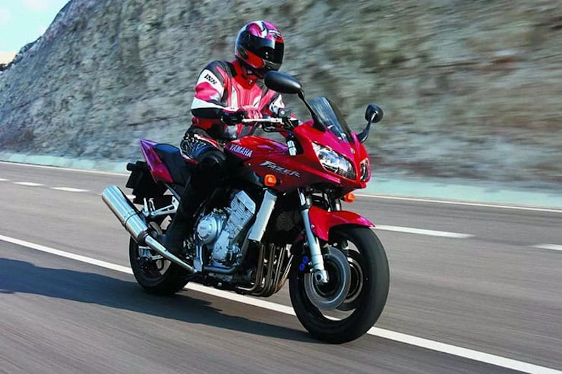 2001 Yamaha FZS1000 Fazer Review Details Used Price Spec_05