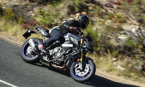 Yamaha MT-10 SP (2017) - first ride and review