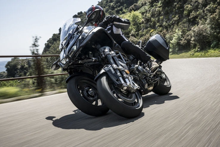 2023 Yamaha Niken GT Review Price Spec_02