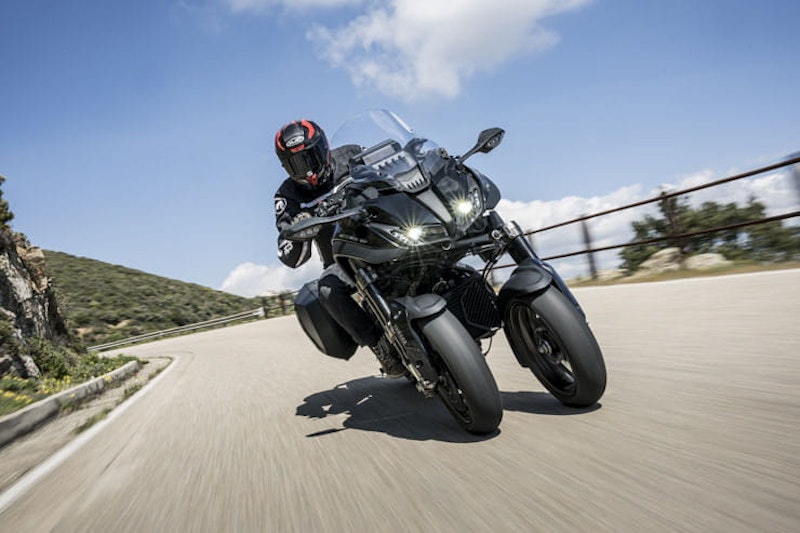 2023 Yamaha Niken GT Review Price Spec_23