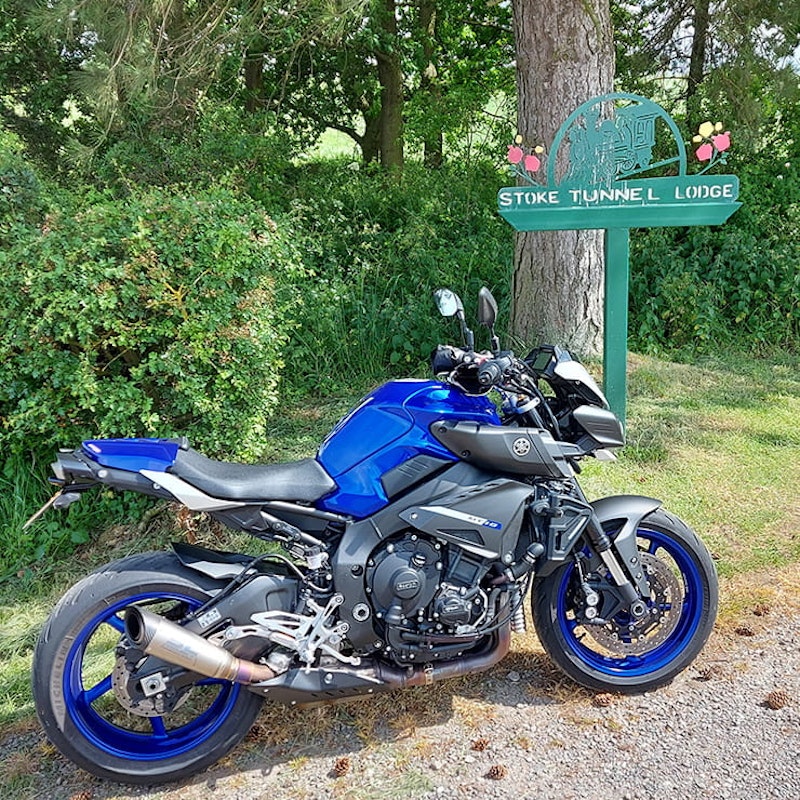 Yamaha MT-10 Review 2022_26