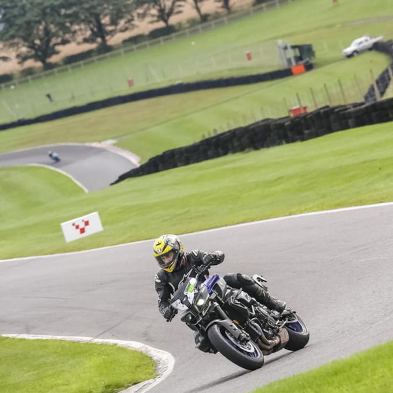 Yamaha MT-10 Review 2022_36