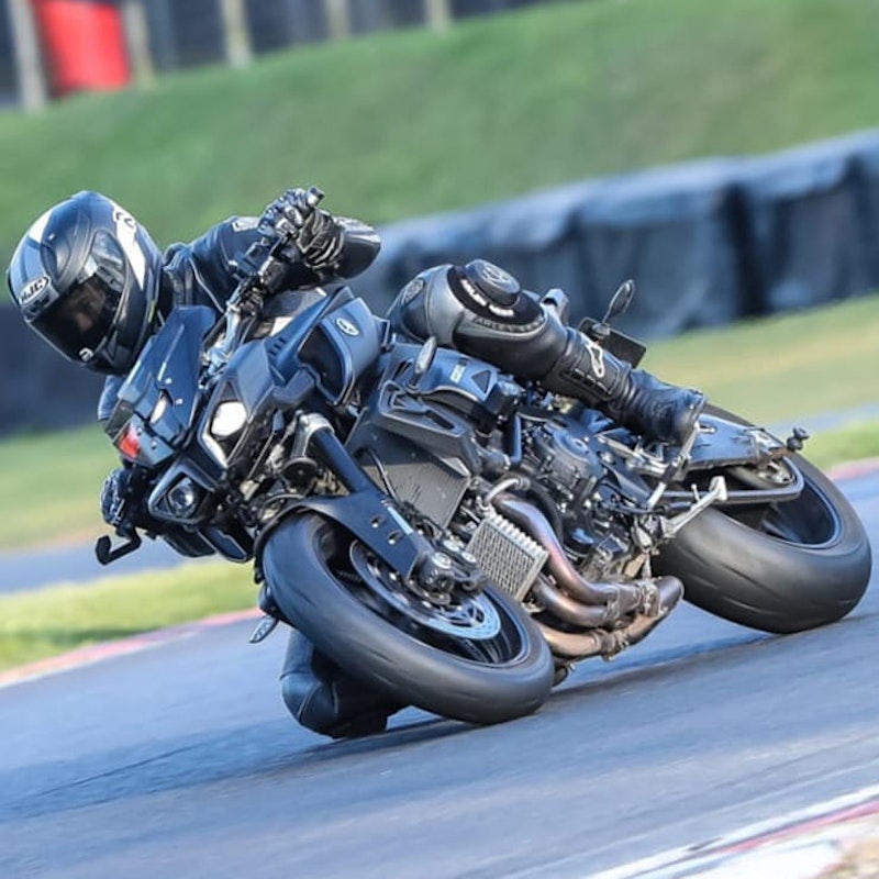 Yamaha MT-10 Review 2022_40