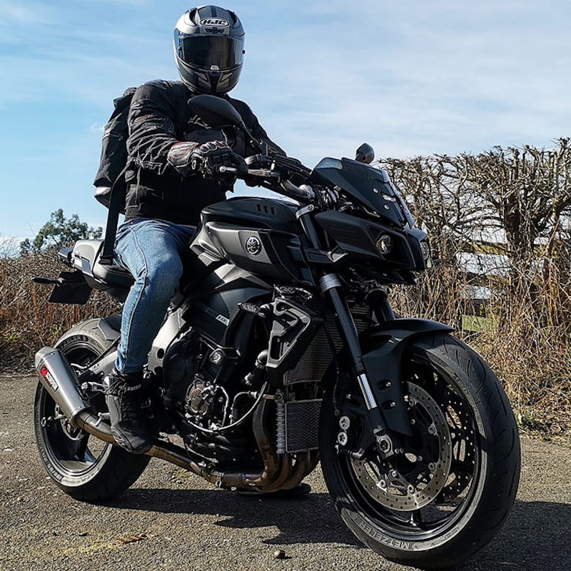 Yamaha MT-10 Review 2022_41