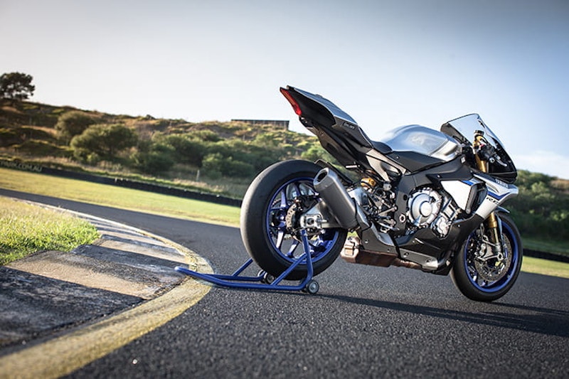 Yamaha YZF-R1M 2015 Review Used Price Spec_08