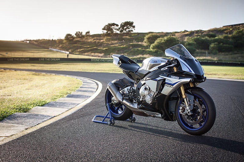 Yamaha YZF-R1M 2015 Review Used Price Spec_06