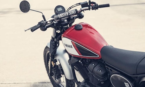 Yamaha SCR950 (2017) - first ride and review